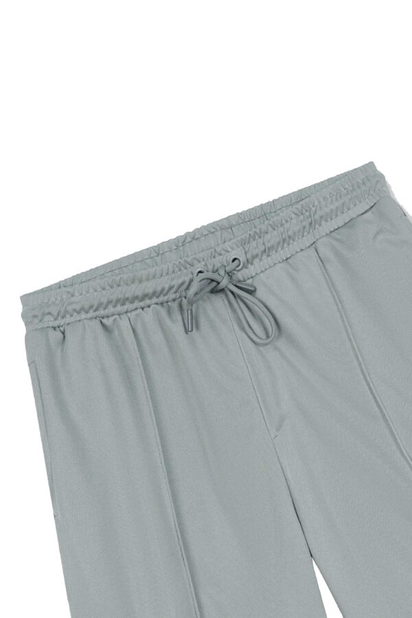 Hoteru Shorts