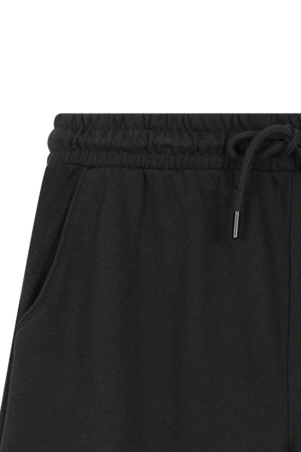 Hoteru Shorts